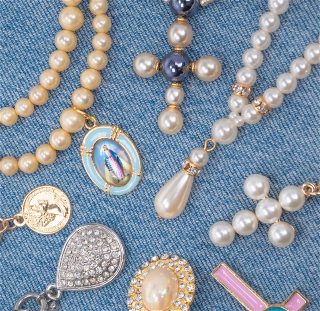 Perlehalskæder som gave: En tidløs gestus af elegance og kærlighed