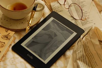 Nyd mere læsetid på farten med en Kindle Paperwhite e-bogslæser