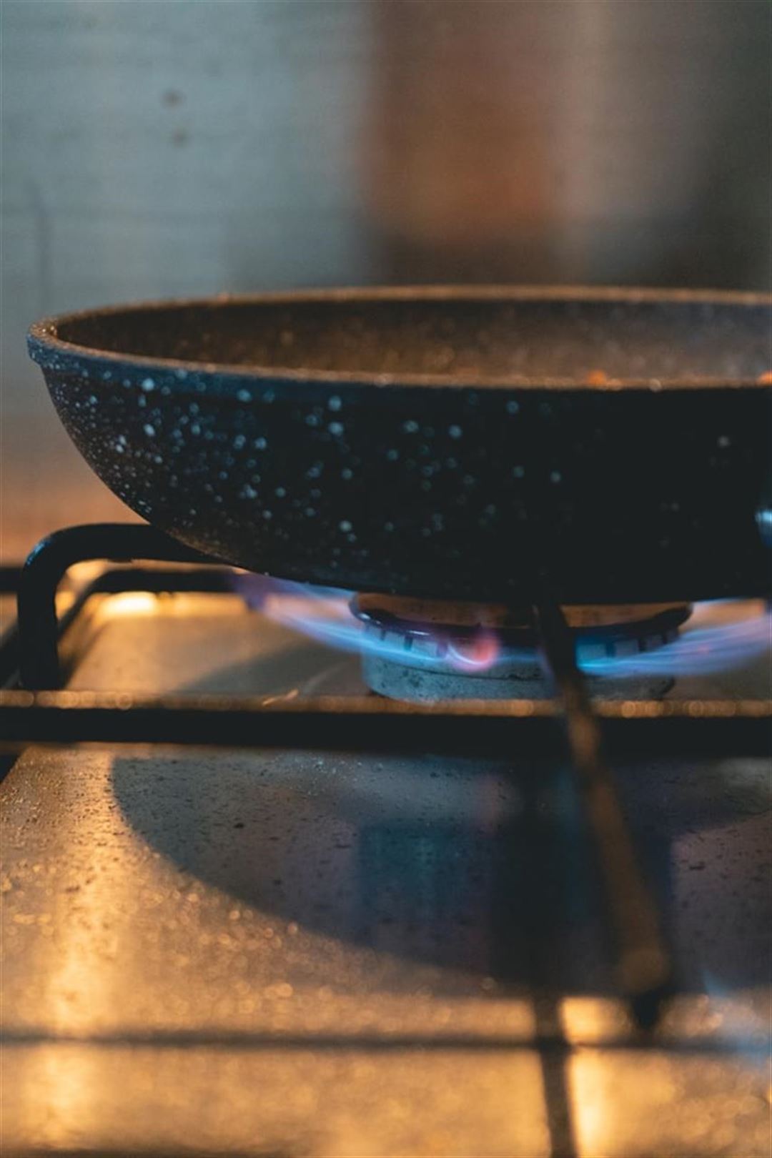 Ztove rustfri stål pande 28 cm: Køkkengrej der kombinerer kvalitet og teknologi