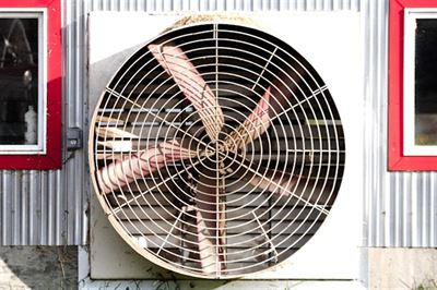 Få frisk luft: En guide til ventilatorer