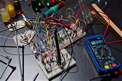 Udviklingen af elektronik: Fra kredsløb til innovation