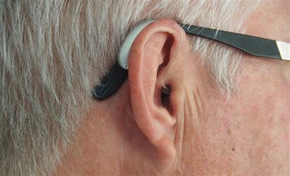 Comprehensive guide to oticon hearing aid accessories