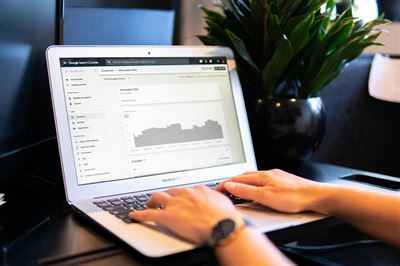 Bliv succesfuld med google ads - få professionel hjælp og spar tid