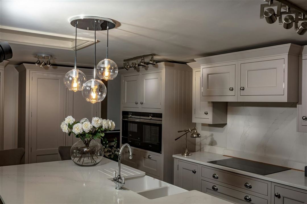 Pendant light - the ultimate guide to choosing the right lighting for your space