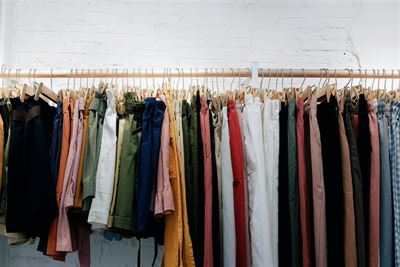 Tøjstativ - funktionalitet og stil til din garderobe