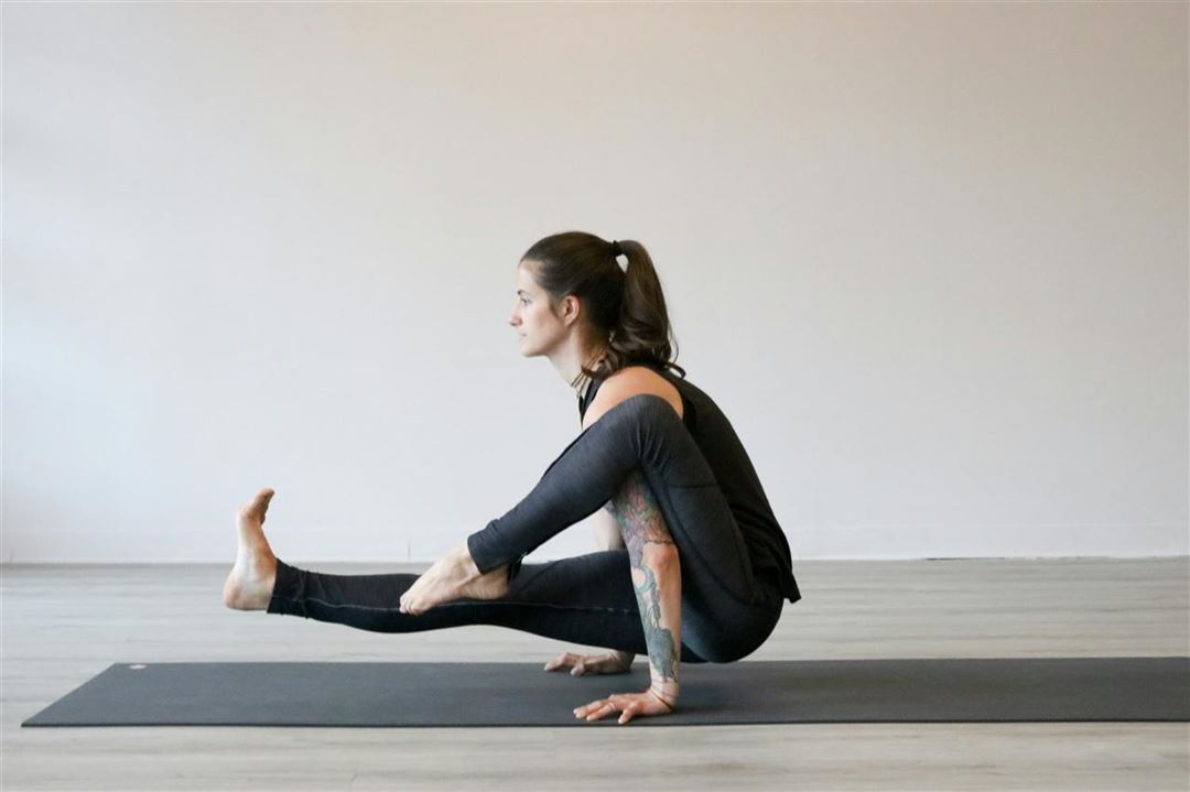 Yoga instruktør uddannelse - din vej til en meningsfuld karriere